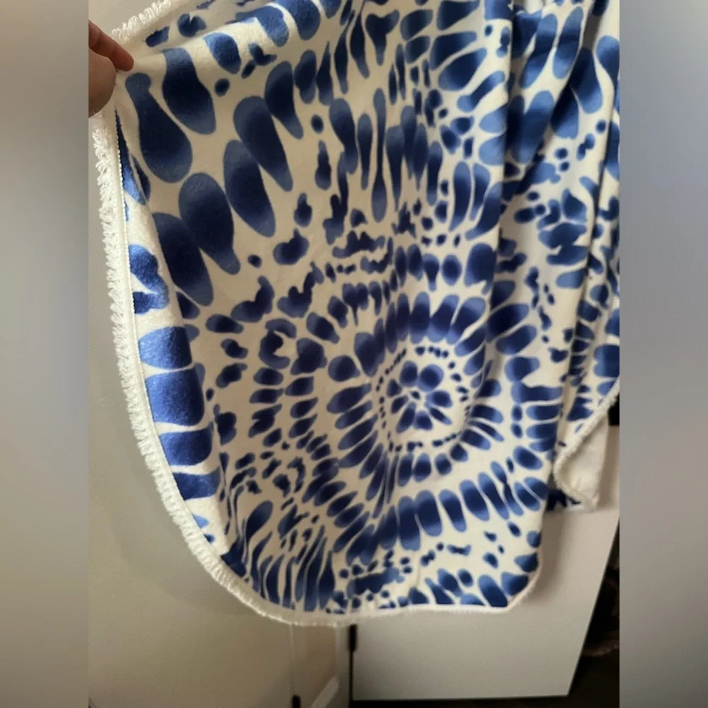 NWT Blue White Tie die round beach towel